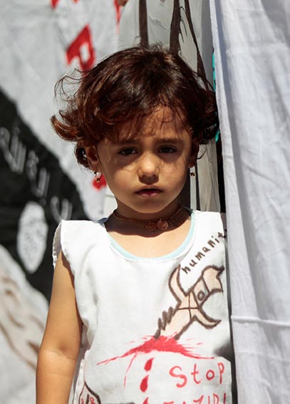  Yazidi refugee girl